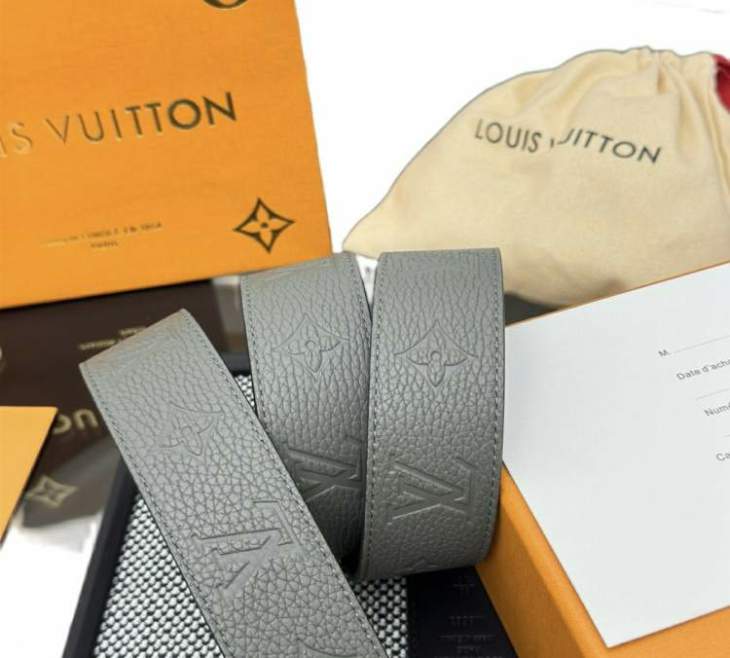 Picture of Louis Vuitton Belts _SKUfw198286228fw